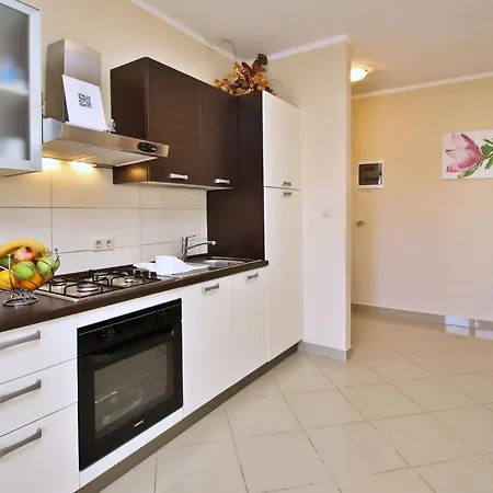 Ivanka By Interhome *